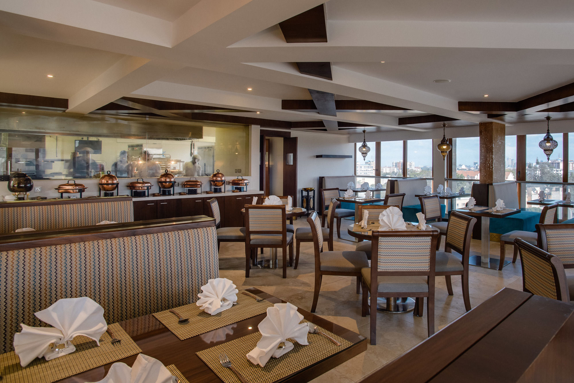 The Concord Hotel & Suites Найробі Екстер'єр фото The restaurant at the hotel